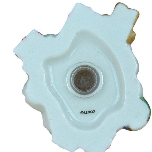 Lenox Christmas Santa and Tree Salt & Pepper Shaker Set - Picture 12 of 13